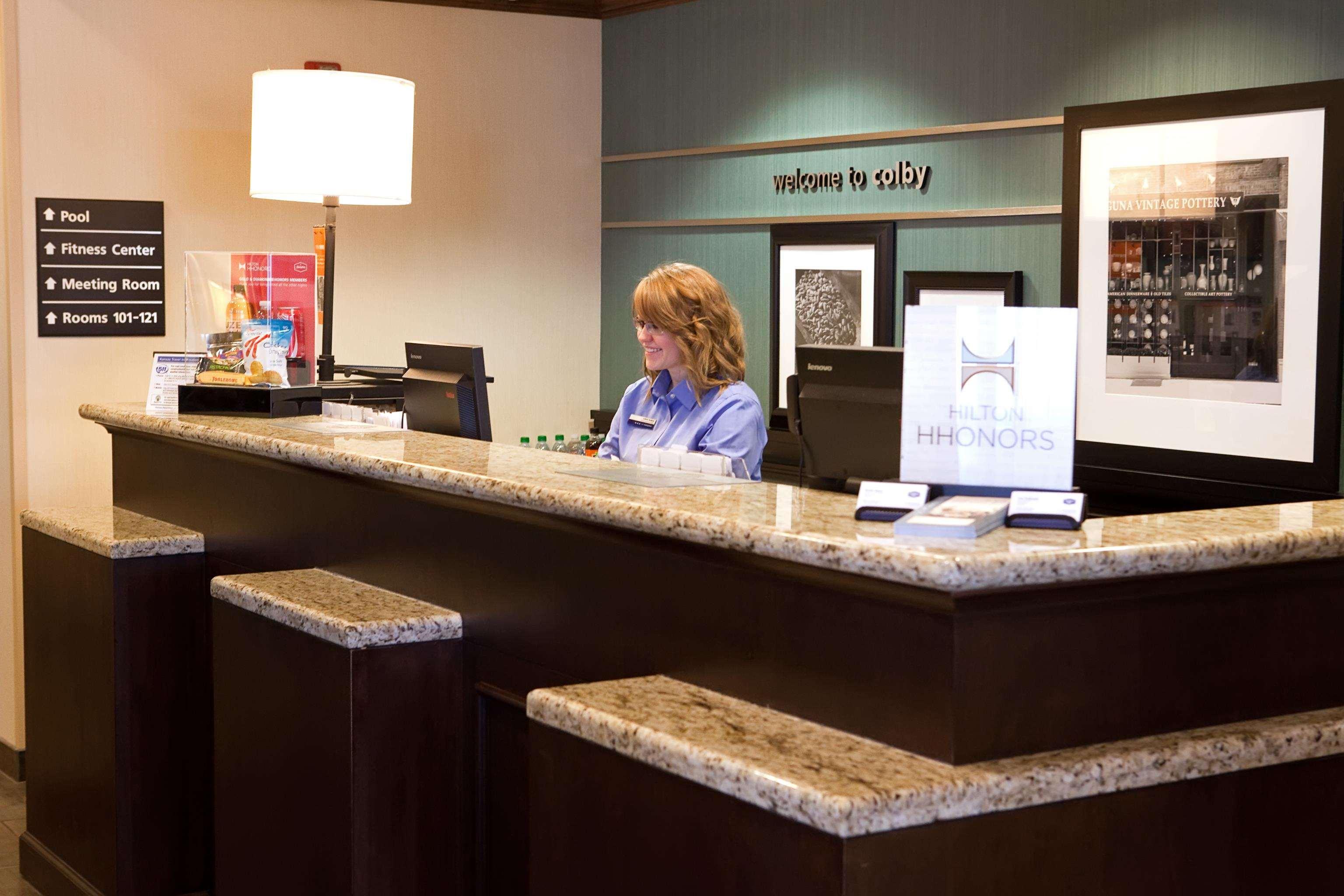 Hampton Inn Colby Eksteriør billede